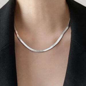 Snake bone simple and versatile necklace